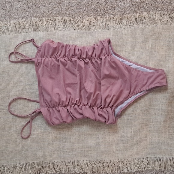 Pink Lily Other - Pink Lily ruched seams square cut bandeau top one piece swimsuit rose SzM